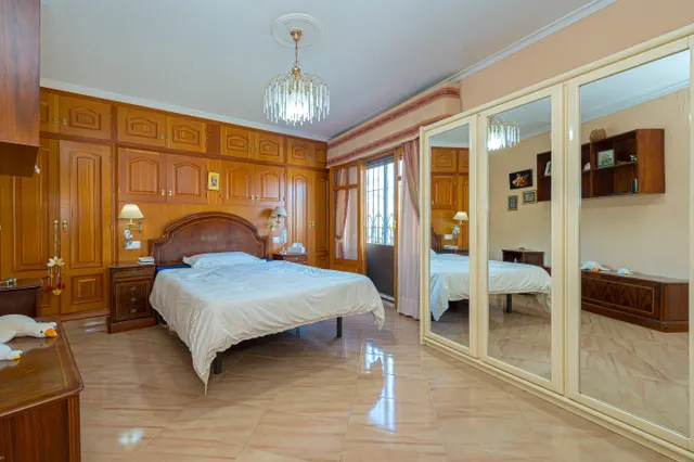 Villa mediterránea con vistas al valle a la venta en el centro de Alcalalí — 41