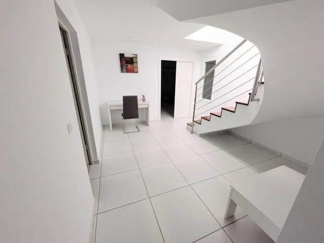 Chalet 4 habitaciones 334m² en venta - Centro — 39