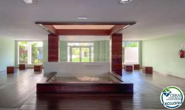 Ático de 1 dormitorio con sótano y plaza de parking privada  - foto 3