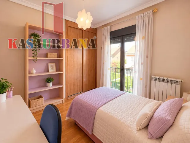 Kasaurbana ofrece en venta chalet en Getafe — 18