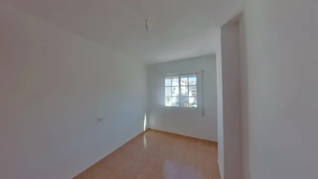Venta de Vivienda el Marbella, Málaga. Activo Inmobiliario Sin Posesión / Alquilado / No se Puede Visitar. — 8