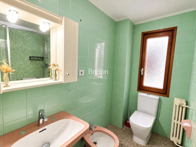 Amplia vivienda de 4 dormitorios con balcón en San Antonio María Claret — 23