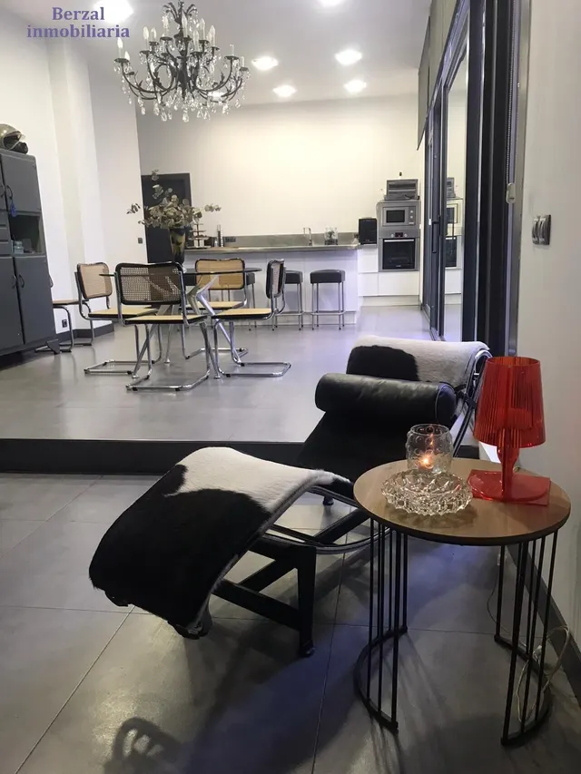 Vivienda SINGULAR en el centro de Logroño.Planta baja, más dos. Terraza de sesenta metros y jardin con pozo. — 22