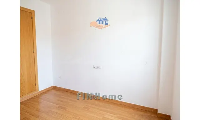 CASA ADOSADA EN VENTA EN GERENA – 3 DORMITORIOS, PATIO, TERR - foto 4