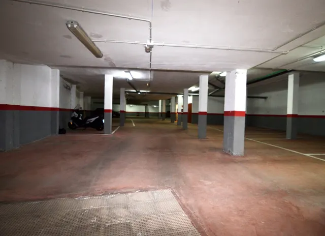 Urbis te ofrece una plaza de parking en Candelario, Salamanca — 5