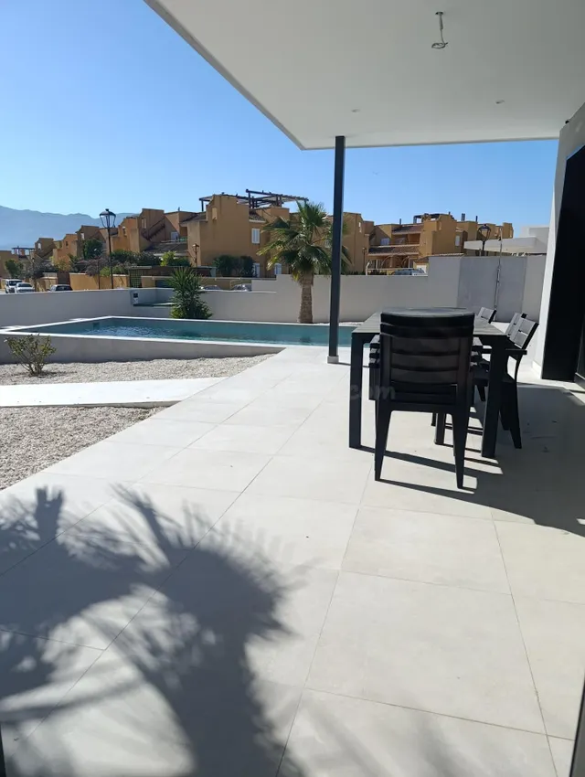 Villa 2 habitaciones 107m² en venta - Los gallardos centro - foto 4
