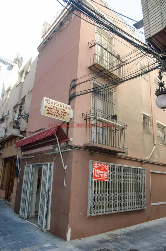 CASA EN EL CENTRO DE ORIHUELA — 5