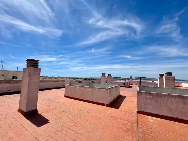 Ático en Torrevieja con orientación sur, cerca del mar — 24