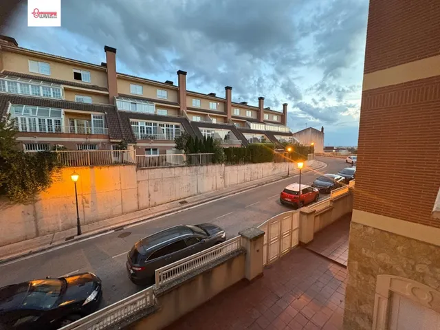 Amplio y Luminoso Piso en San Pedro de la Fuente, Burgos - €355.000 — 3