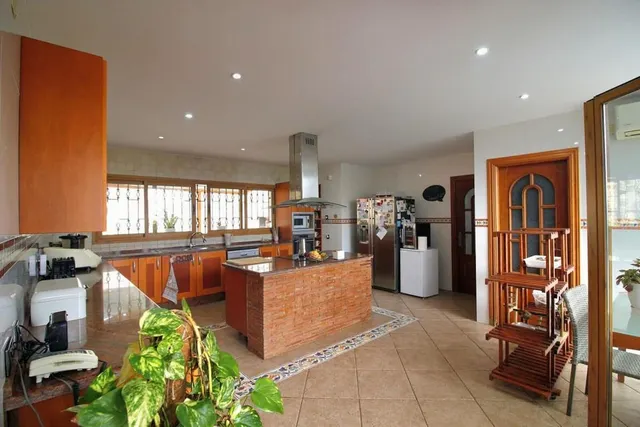 Villa Exclusiva con Vistas Panorámicas en Benalmádena — 39