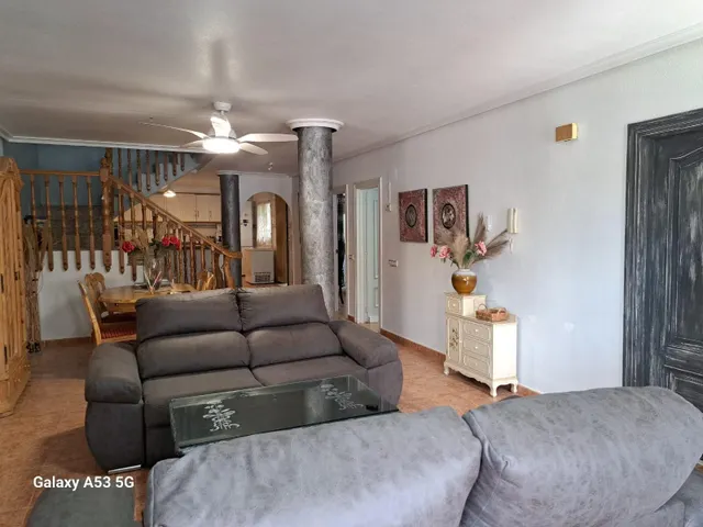 SE VENDE BUNGALOW EN DOLORES — 3