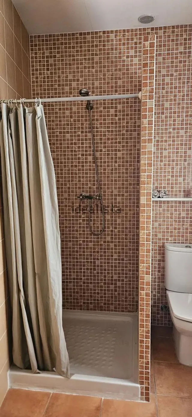 Estudio 1 habitación 80m² en alquiler - La Roqueta — 12