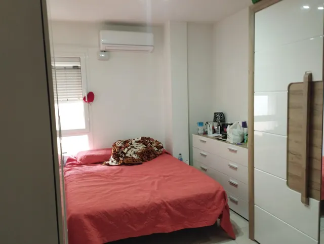 Tenerife sur. San Isidro.  Piso 3 habitaciones, salon comedor, balcon., cocina independiente. — 4