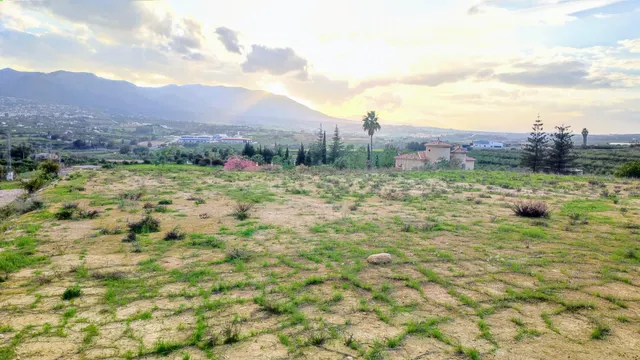 Se vende parcela de suelo en parte urbano, con pozo - ALHAUR - foto 3