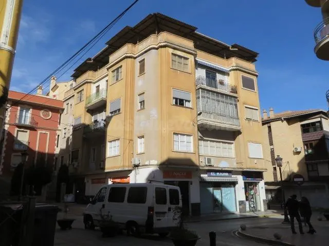 VENTA DE PISO OKUPADO EN CALLE ESCOLANIA NIÑOS CANTORES GUAD