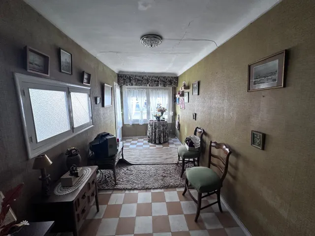Oportunidad en Monóvar: amplia casa de 4 habitaciones y 2 baños — 27