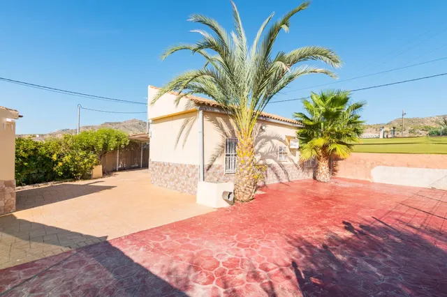 Finca rústica 4.180m2 de parcela con casa y piscina en las peñas (Fortuna) — 7