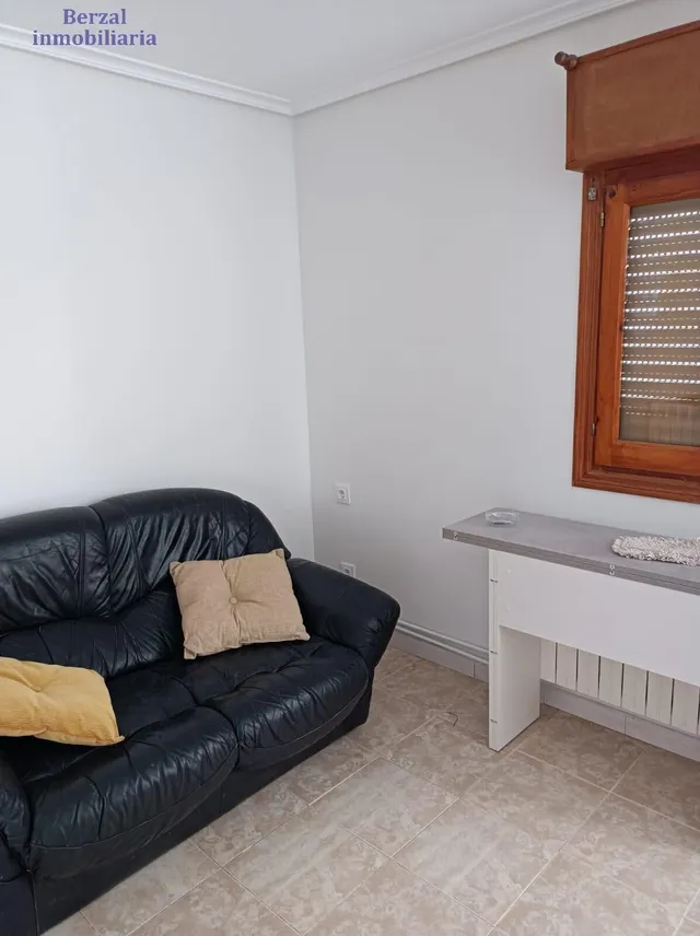 Casa para entrar a vivir de 99 metros  mas 16 metros de bodega con asador  en Matute - La Rioja — 8