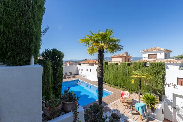 ✨ Espectacular chalet con piscina y vistas impresionantes — 7