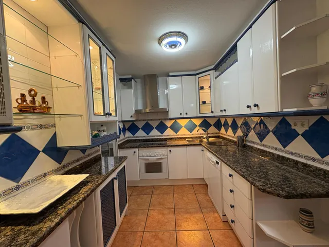 Piso 3 habitaciones 106m² en alquiler - Camino de ronda — 14
