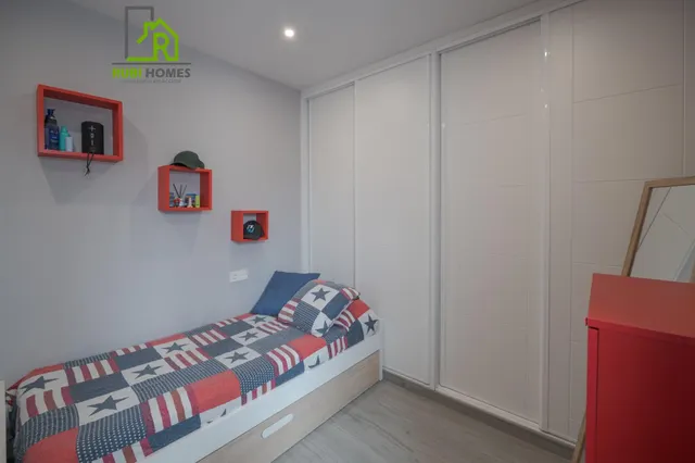 Ático dúplex con piscina en Maracena — 31