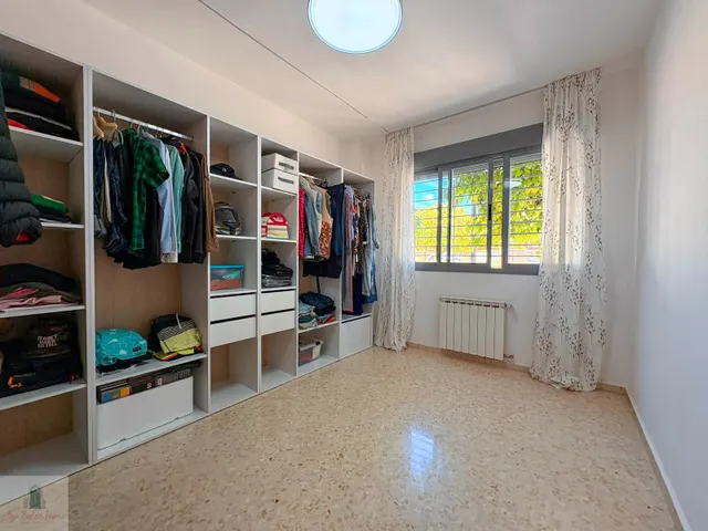 Apartamento de 2 dormitorios con patio, garaje y trastero en Ronda Sur — 24