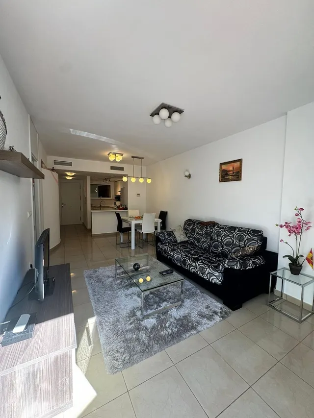 Precioso apartamento en planta baja con jardín privado, terraza y piscina en Orihuela Costa — 6