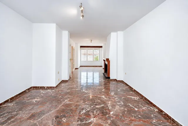 VIVIR EN UNA CASA...JUNTO A GRANADA!! EN HUETOR VEGA — 50