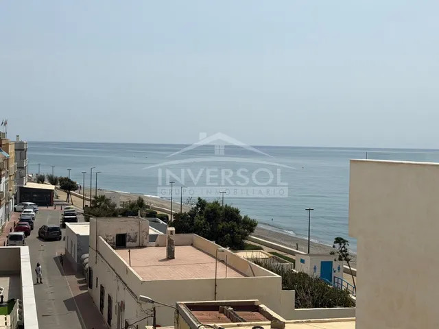 ÁTICO CON VISTAS AL MAR — 31