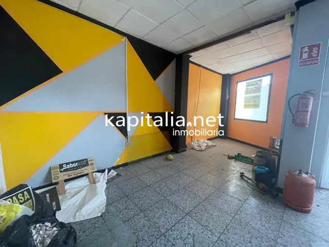 Local comercial a la venta en Ontinyent (Valencia) — 4