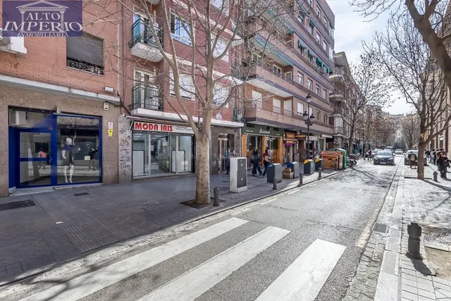 GRAN LOCAL EN SAN JUAN DE DIOS — 2