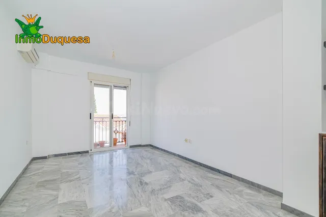 Piso de 3 Dorm. con PLAZA DE APARCAMIENTO (Sin ascensor) — 19