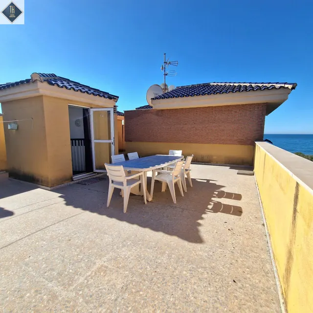 Ático con gran solarium y  vistas al mar. — 19