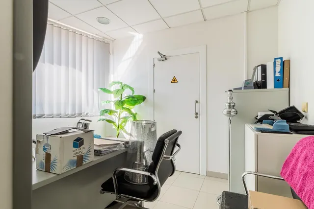 Negocio 10 habitaciones 273m² en venta - Marbella — 16