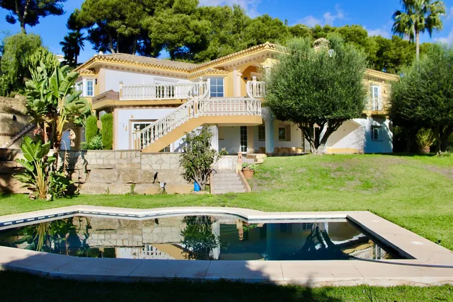 Chalet 6 habitaciones 450m² en venta - Marbella - foto 2