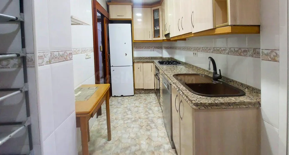 Planta baja junto a Plaza Mar 2, TRAM y cerca del Postiguet