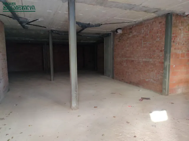 LOCAL en VENDA a IGUALADA - Zona Barri del Sant Crist — 2
