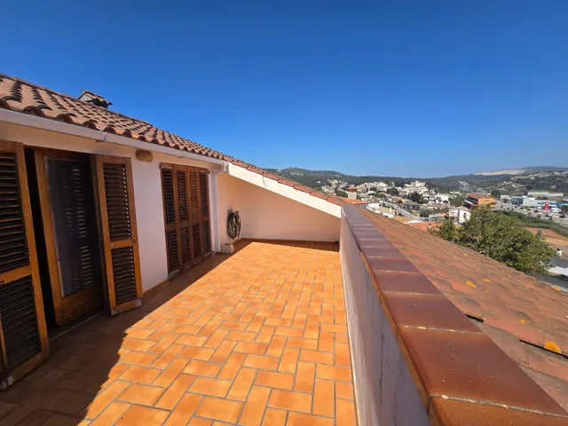 Distinción, privacidad y estilo en el corazón de Canyelles – Una finca excepcional — 32
