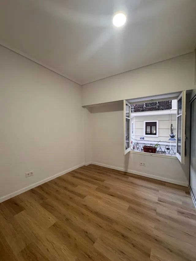 Alquiler vivienda de 4 habitaciones — 16