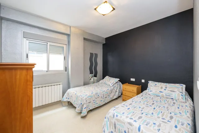Piso en Serrallo, calle Aconcagua. Vivienda del 2007, situada en 2ª planta, con vistas despejadas — 11