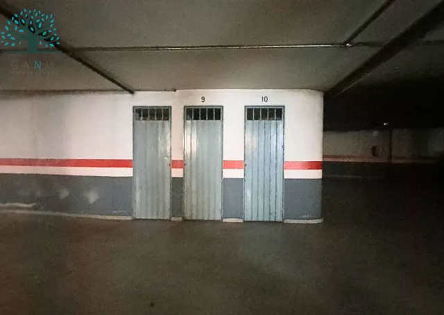 GARAJE Y TRASTERO EN VENTA EN CALLE LA VIA — 9