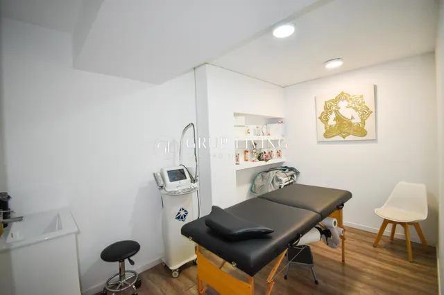 CENTRO DE ESTETICA Y MASAJES EN TRASPASO — 16