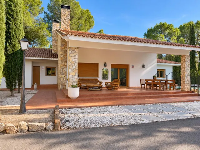 Exclusivo Chalet en Urbanización Helios, Ontinyent - ¡Tu refugio soñado! — 35