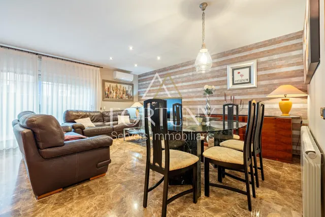 Casa adosada en venta en Passatge de Montbrió del Camp, Reus. — 8