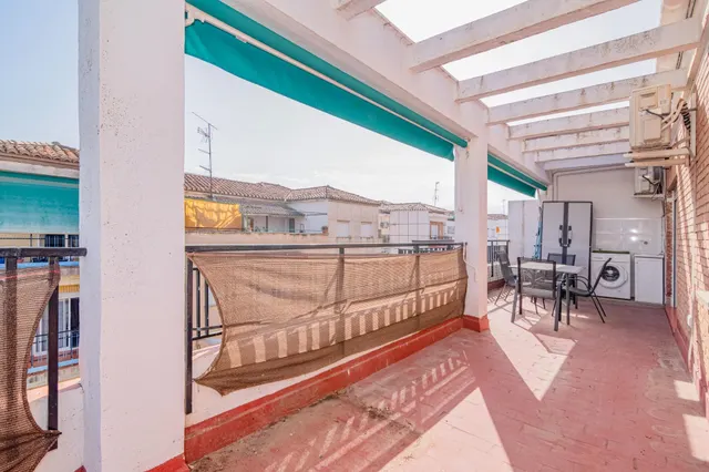 Ático totalmente reformado de 3 dormitorios y equipado listo para vivir con vistas despejadas en la mejor zona del cerrillo de maracena — 29