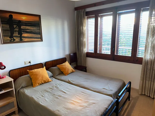 Apartamento de 2 dormitorios en Els Munts con plaza de garaje y cerca de la playa — 10