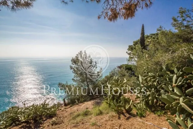 Terreno con magníficas vistas mar-Arenys de Mar — 24