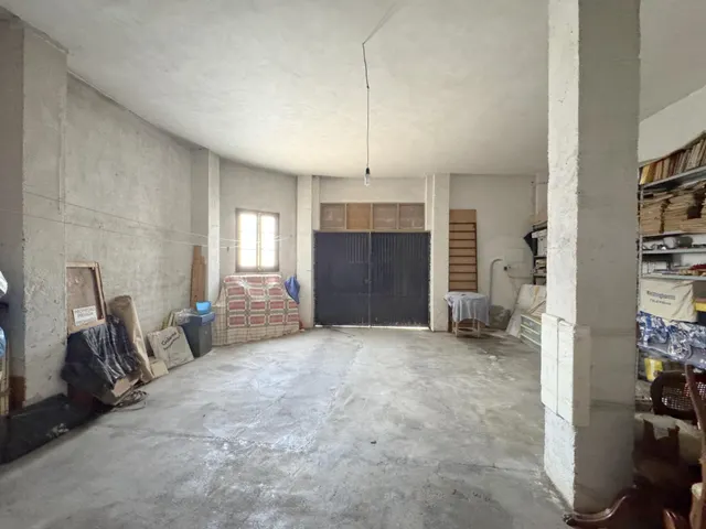 CASA EN LA EMBLEMATICA PLAZA DEL CASTILLO DE CANDELEDA — 43