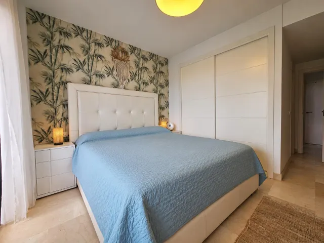 MAGNÍFICO APARTAMENTO DE 2 DORMITORIOS CON GRAN TERRAZA, JARDÍN PRIVADO Y VISTAS AL MAR Y AL GOLF – DOÑA JULIA, CASARES COSTA — 22