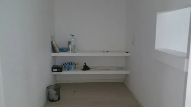 EN VENTA LOCAL COMERCIAL EN LOS CRISTIANOS — 10
